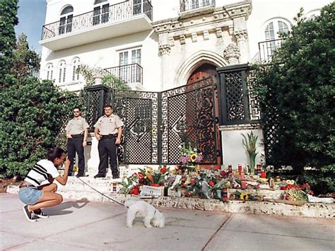 la casa sul lago assassination gianni versace|gianni versace florida.